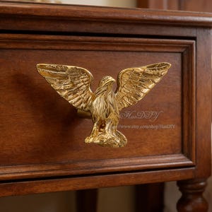 Brass Eagle Knobs Cabinet Pulls Drawer Knobs Dresser Pulls  Handles Kitchen cupboard Knobs Pulls Cabinet Pulls Furniture Hardware