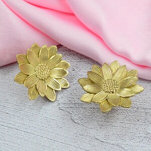 Flower Knob Solid Brass Knob Cabinet Pull Drawer Knob Dresser Pull Knob Handle Kitchen Knob Pull Cabinet Pull Hardware