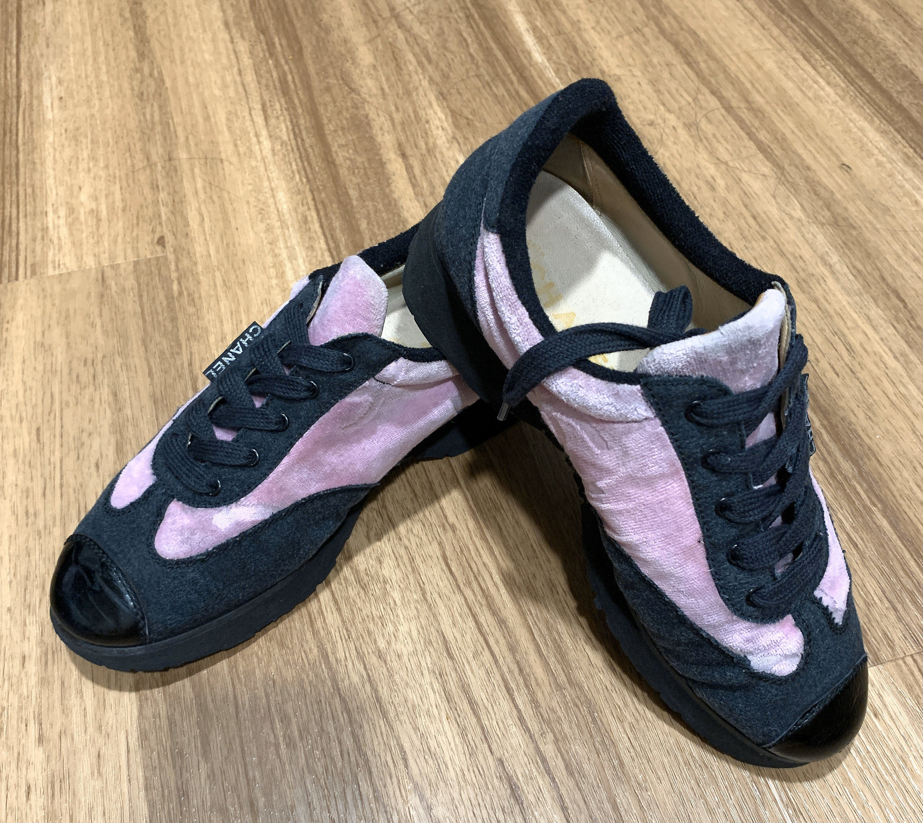 Chanel Calfskin Logo Sneakers White Pink Size 36.5 – Coco Approved