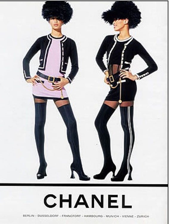 Vintage Chanel A/W 1994 Stretch “vernice” Nero Thigh High Vintage Chanel A/W 1994 Stretch “vernice” Nero Thigh High