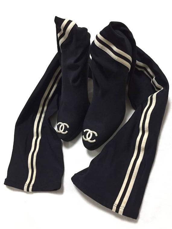 Vintage Chanel A/W 1994 Stretch “Vernice” Nero Thigh … - Gem