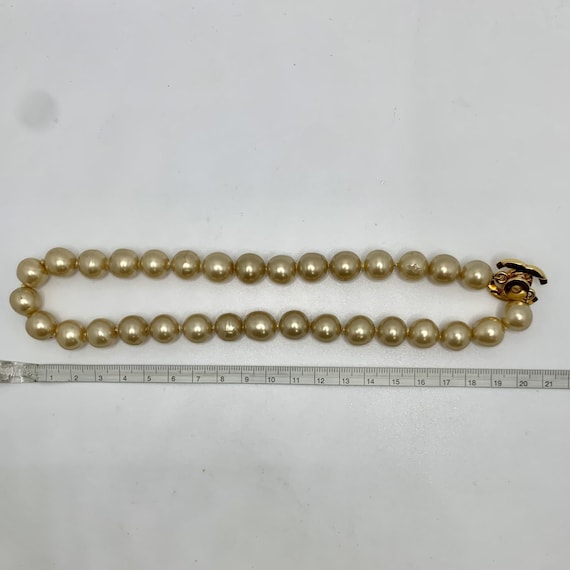 Vintage Chanel 96P Pearl Turnlock Necklace - Etsy Vintage Chanel 96P Pearl Turnlock Necklace - Etsy