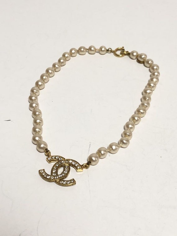 Vintage Chanel Faux Pearl Necklace With CC Rhinestones - Etsy