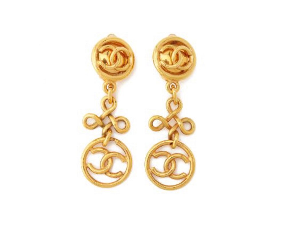 Chanel Vintage CC Logo Heart Earrings – Amarcord Vintage Fashion