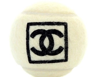 pelota de tenis chanel