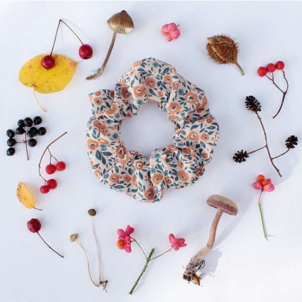 Scrunchie floral aus Baumwolle / Haargummi Stoff / Scrunchie mit Blumenmuster