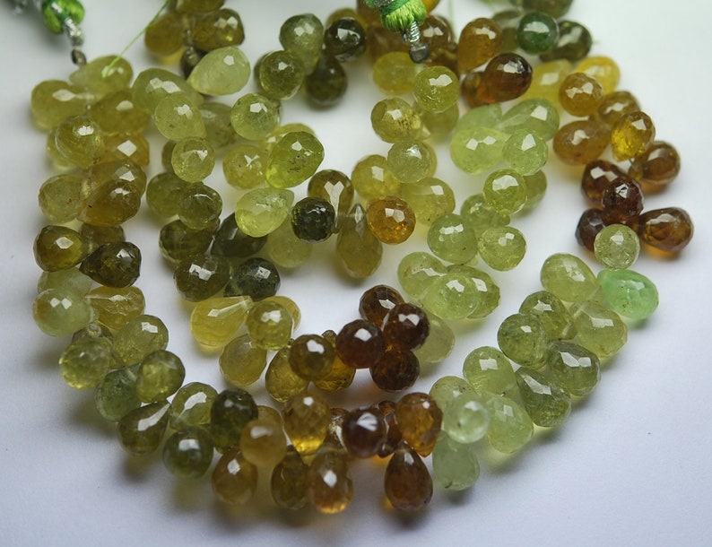 197 Carats,Super Finest,Grossular Garnet Faceted Drops Shape Briolettes 8-9mm 9 Inch Strand