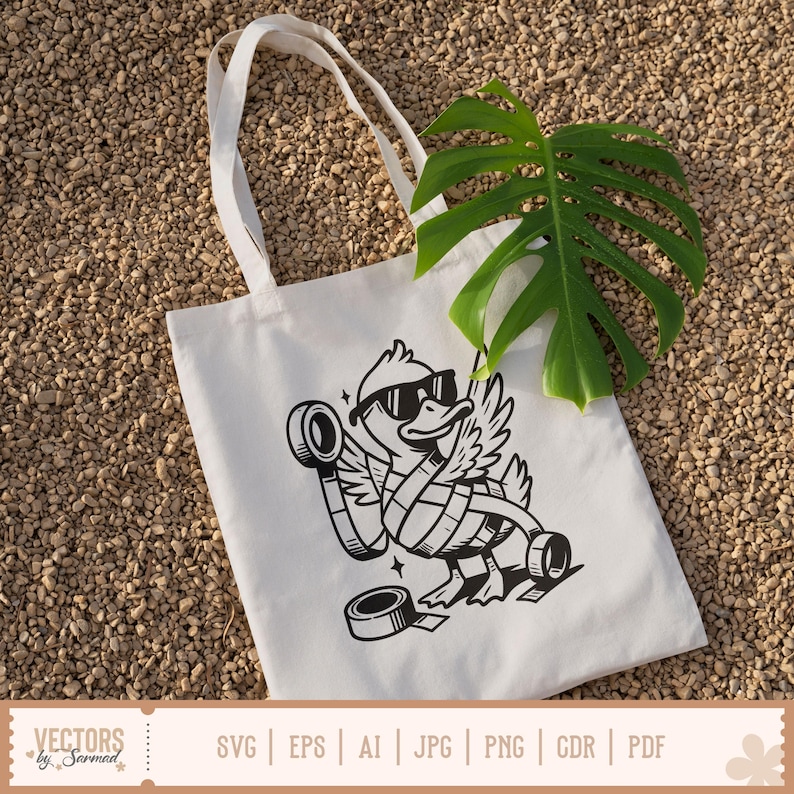 K&ouml;nnte beinhalten: Eine wei&szlig;e Tragetasche mit einer schwarz-wei&szlig;en Cartoon-Ente, die eine Sonnenbrille tr&auml;gt und mit Klebeband umwickelt ist. Die Ente h&auml;lt eine Rolle Klebeband. Ein gr&uuml;nes Blatt liegt auf der Tasche. Der Boden der Tasche tr&auml;gt den Text "VECTORS by Sarmad" und Dateityp-Symbole.