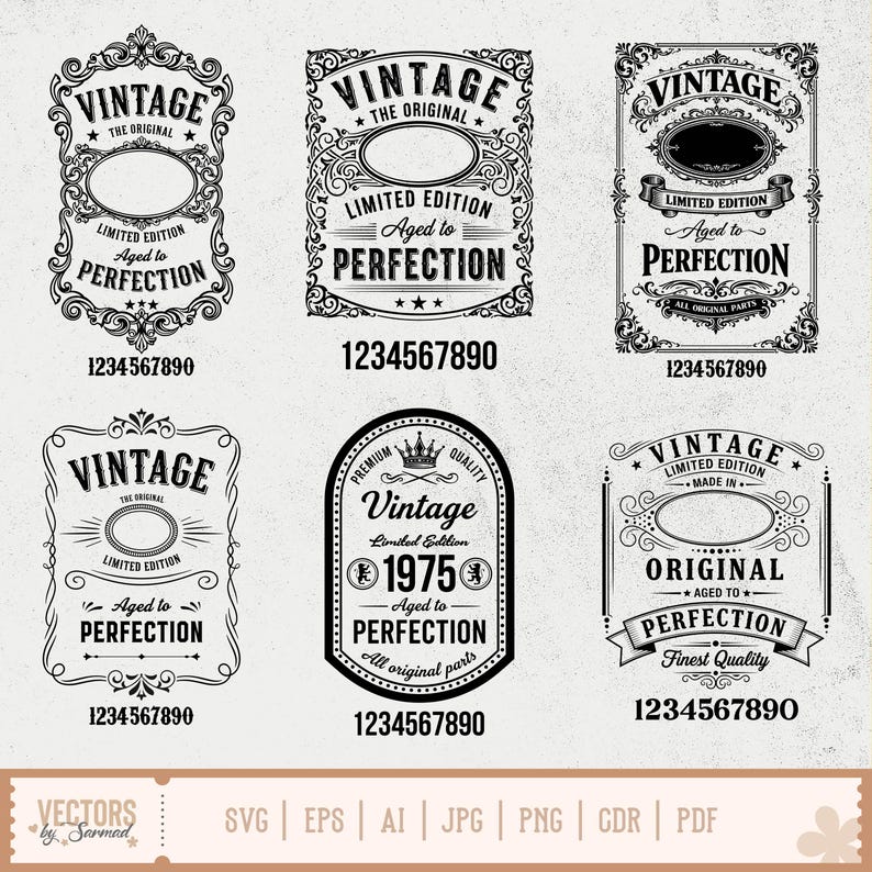 Pu&ograve; includere: Una collezione di sei etichette in stile vintage in bianco e nero. Ogni etichetta presenta bordi ornati, la parola "VINTAGE" e la frase "Aged to Perfection". Le etichette includono anche il testo "Limited Edition" e un numero unico.
