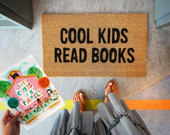 Cool kids read books doormat, classroom doormat, classroom decor, teacher gift, teacher Christmas gift