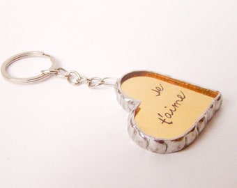 Personalized key fob with golden heart. Romantic Valentine's gift. Custom glass keychain with love inscription.