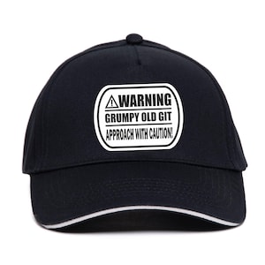 Print4u Attenzione, berretto da baseball "Grumpy Old Git", divertente regalo di compleanno per uomini e donne