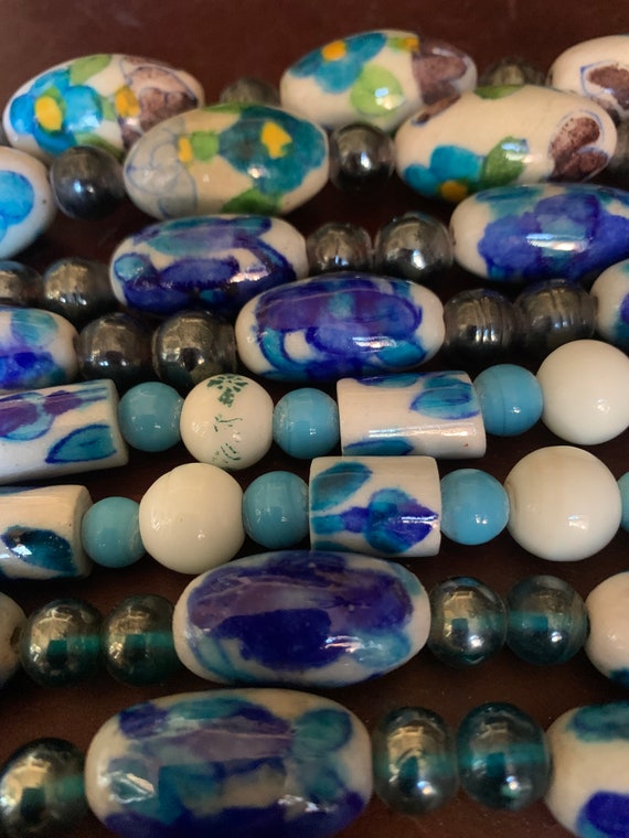 Vintage Hand painted Ceramic Bead Necklace from I… - image 3