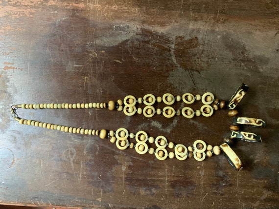 Vintage Batik Bone Necklace - image 4