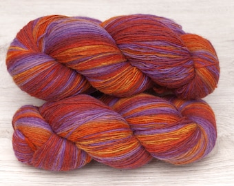 DESTASH Hand dyed self striping wool yarn Dundaga 6/1. Gradient latvian wool yarn