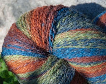 DESTASH Hand dyed self striping wool yarn Dundaga 6/2. Gradient latvian wool yarn