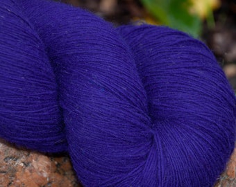 DESTASH Hand dyed purple blue wool yarn Dundaga 6/1, latvian wool yarn