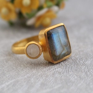 Labradorite Ring, 14K Gold Ring, Handmade jewelry, Rings for Women, Birthstone Ring Gold,  Dainty Birthstone Ring, Personalized Rings