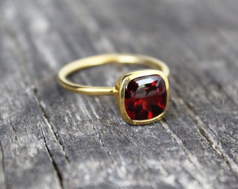 Natural Garnet Ring, 14k Gold Micron plated Ring, January Birthstone , Gold garnet Ring, Delicate Garnet Ring, Gift for Mother, Minimalist