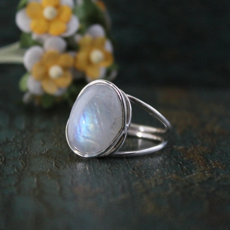 Rainbow moonstone Ring , Blue Flash Ring, Solid 925 Sterling Silver, Classic Wedding Accessories, Holiday Season Jewelry, Gift for Wife image 2