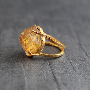 Raw Citrine Ring ~ Birthstone Ring~ Raw Stone Ring Womens Ring~ Anniversary Ring~ 18K Gold Ring~ November Birthstone Ring ~Raw Gemstone Ring