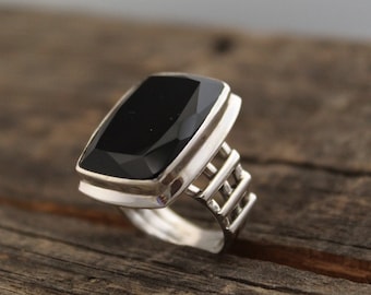 Black Onyx Ring, Dainty Silver Ring, Black Ring, Gemstone Jewelry, Birthstone Jewelry for Mom, Bridesmaid gift, Gift for Wife, Wedding Rings