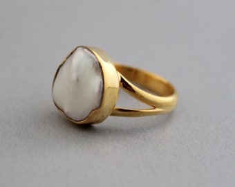 Anillo de perlas naturales, anillo de perlas de guijarros, anillo de oro de 14 quilates, anillo de perlas genuinas, regalo de dama de honor, hecho a mano, declaración boho, joyería, minimalista