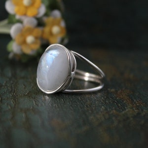 Rainbow moonstone Ring , Blue Flash Ring, Solid 925 Sterling Silver, Classic Wedding Accessories, Holiday Season Jewelry, Gift for Wife image 5