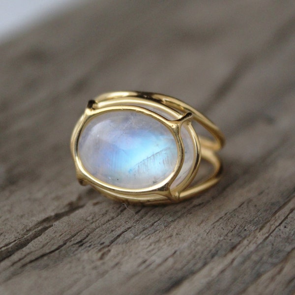 Rainbow Moonstone Ring, Solid Silver Ring, 14K Gold Filled Ring, Wire Ring, Blue Flash Ring, Designer Ring, prezent rocznicowy, Boho Organic