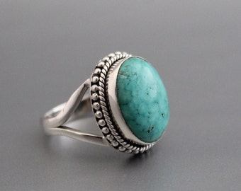 Sterling Silver Turquoise Ring: Oval Cabochon Solitaire, December Birthstone