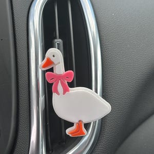 Porch Goose Car Accessories, Goose lover car, Vent clip Air Freshener, Car decoration, Cute Goose Design Acrylic Vent Clip - Car Freshener