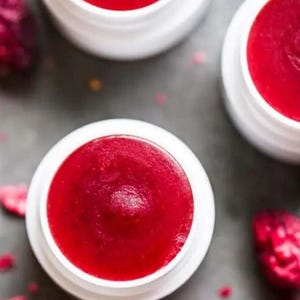 Lip Balm, lip moisturizer, lip gloss, natural lip balm