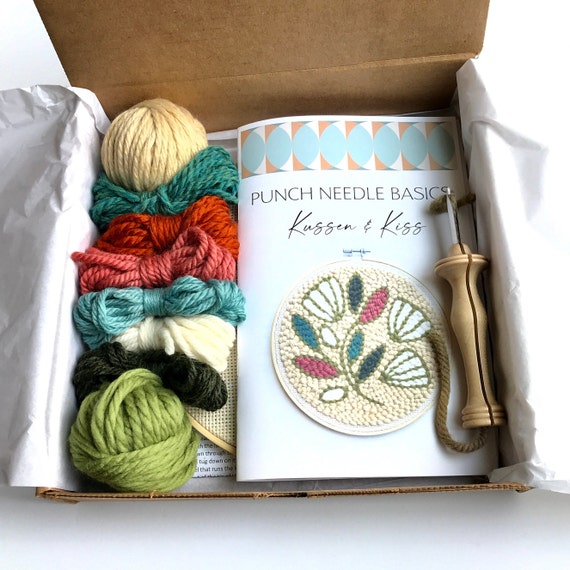 Punch Needle Kit for Beginner, Beginner Punch Needle Kit With Adjustable Punch  Needle, Punch Needle Kit With Printed Pattern & Yarn 
