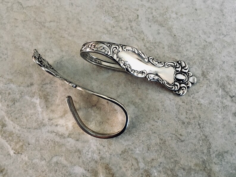 circa 1951 Vintage silverplate napkin rings Magnolia pattern by Rogers /& Son