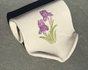 Iris Self Draining Soap Dish,  Soap Saver, Sponger Holder