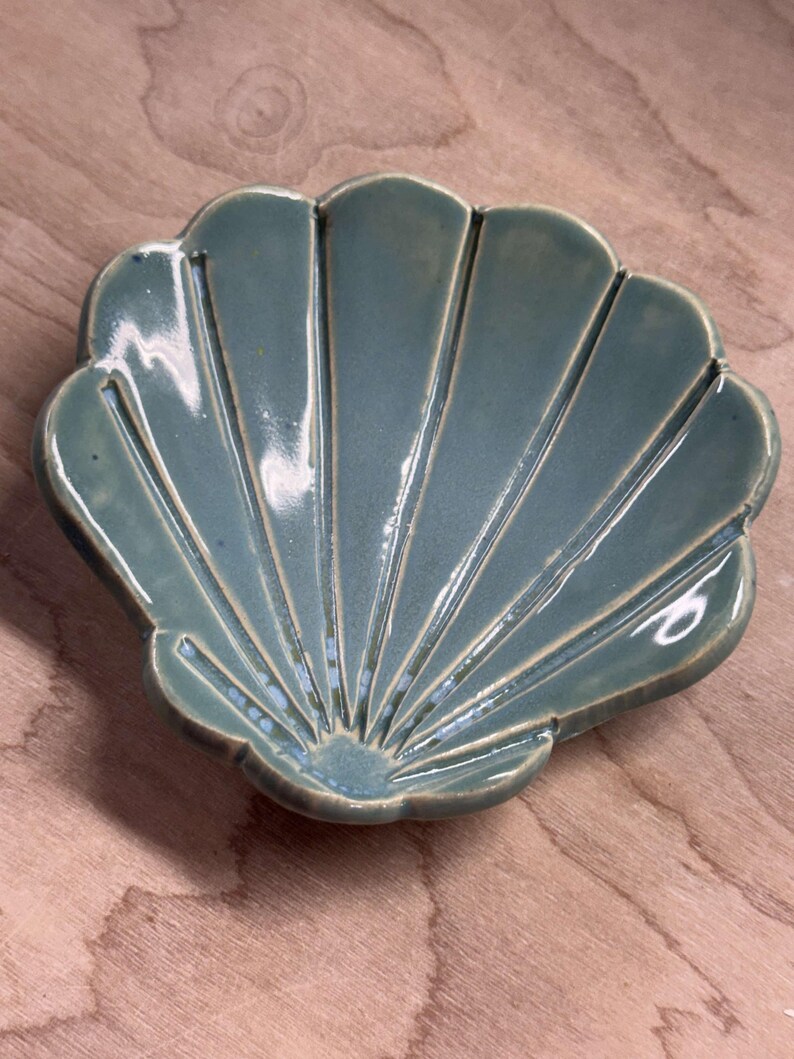 Handmade Ceramic Sea Shell Ring Dish: Beach Pottery Trinket Dish - Etsy