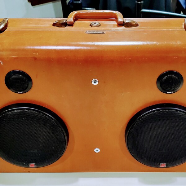 Altavoz de maleta vintage con Bluetooth