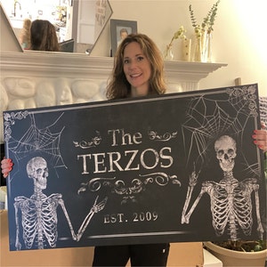Halloween Sign Gothic Art Print, Halloween Skeleton Decor, Personalized Halloween Gift, Family Halloween Wall Art, Custom Gothic Wall Art bild 2
