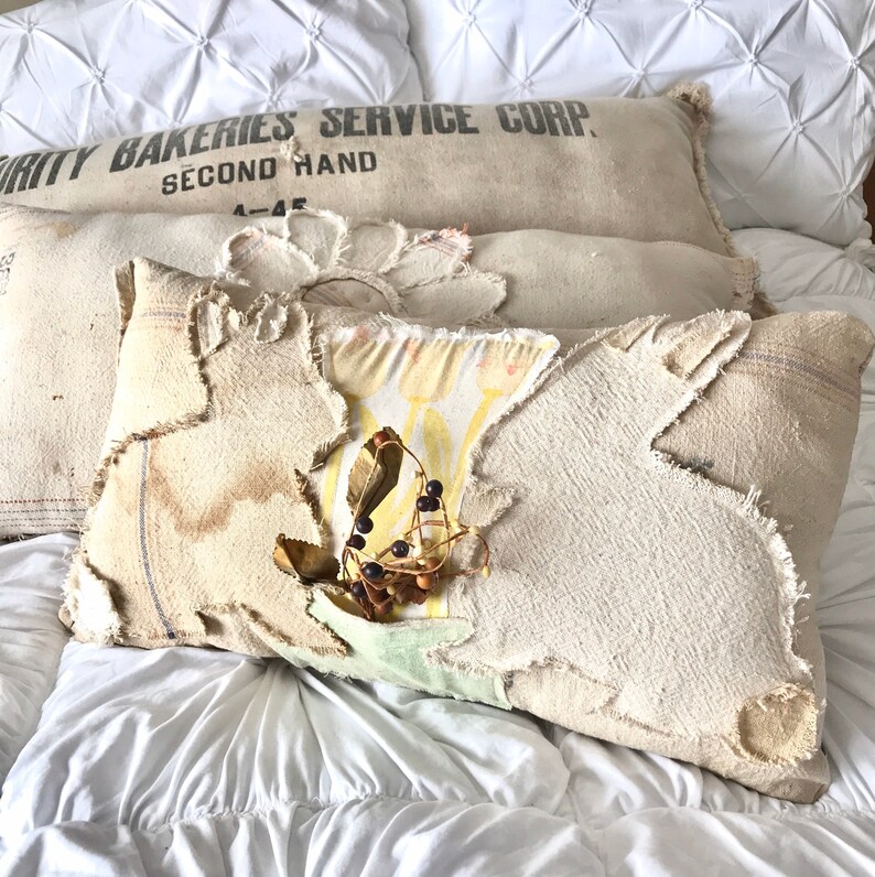 Vintage Grain Sack Bunny PillowBemis Seamless Farmhouse BeddingFeed Sack Bunny FlowersEasterSpring Throw PillowRustic Cottage