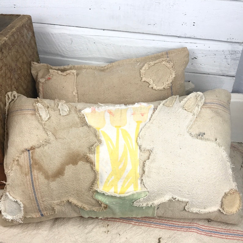 Vintage Grain Sack Bunny PillowBemis Seamless Farmhouse BeddingFeed Sack Bunny FlowersEasterSpring Throw PillowRustic Cottage