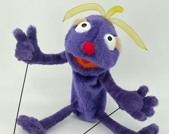 Smart Larry - hand puppet, muppet style, monster puppet
