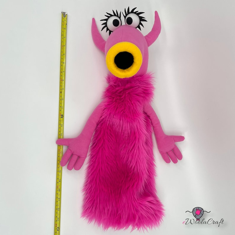 Snowth inspired hand puppet, muppet style image 6