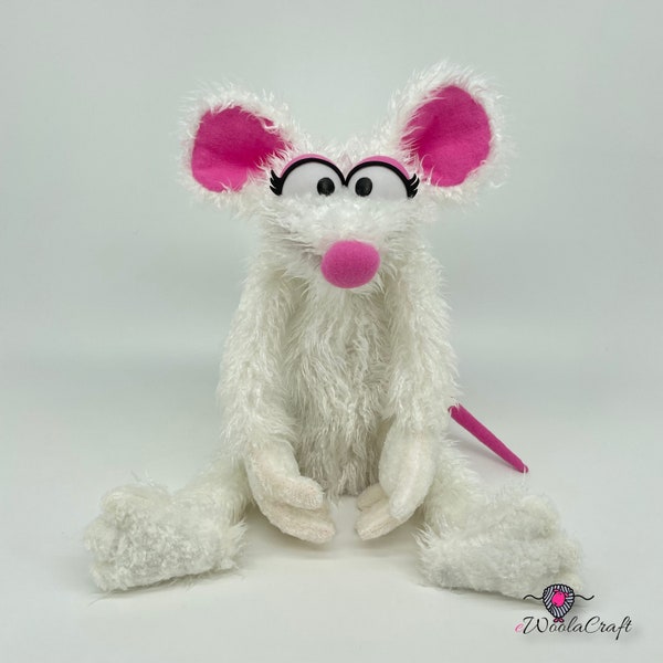 Lady Mouse - hand puppet, muppet style
