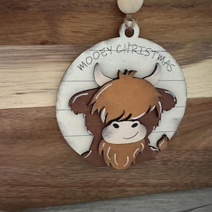 Rustic Highland Cow Ornament – Handmade Farm Animal Christmas Tree Decoration – Farmhouse Holiday Gift for Cow Lovers