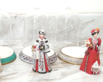 Avon Figurine Vintage 1994-1985 Presidents Award Miniature Mrs. Albee With Globe And Base