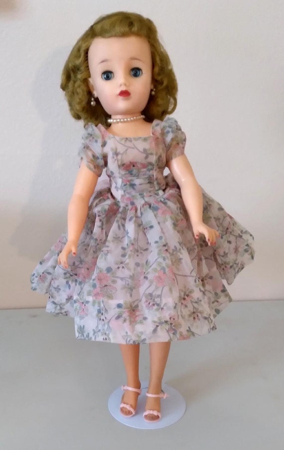 Miss hotsell revlon doll