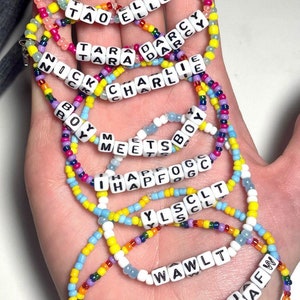 Pulsera Heartstopper, pulseras de Nick y Charlie, Tara y Darcy, Tao y Elle, LGBTQIA, pulsera Heartstopper de cuentas de semillas para parejas/amistad