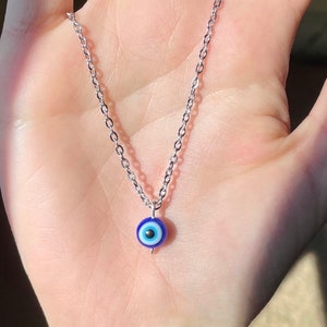 Simple Dainty Evil Eye Necklace, Silver Evil Eye Necklace, Minimalist Evil Eye Protection Necklace, Protection Gift, Friendship Necklaces