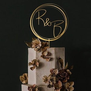 Rustic Wedding Cake Topper / Custom Initial Cake Toppers For Wedding / Personalized Mr and Mrs Cake Toppers / Boho Wedding Cake Topper