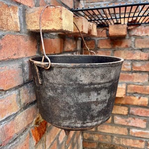Vintage Cast Iron Camp Dutch Oven Three Footed Cauldron Cooking Pot